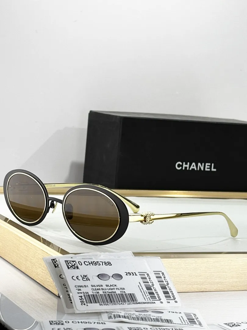 Chanel563