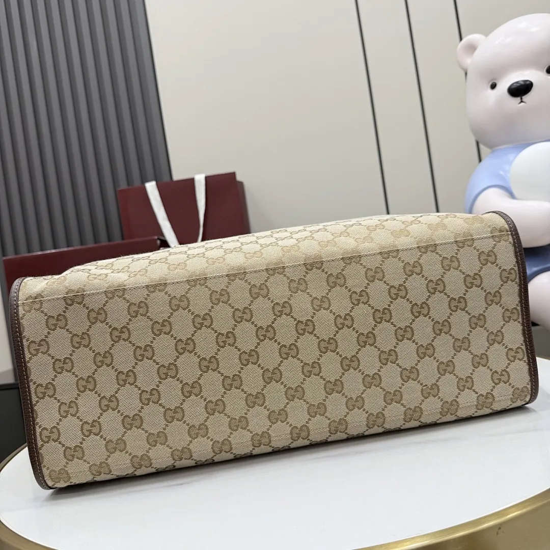 GUCCI 1221