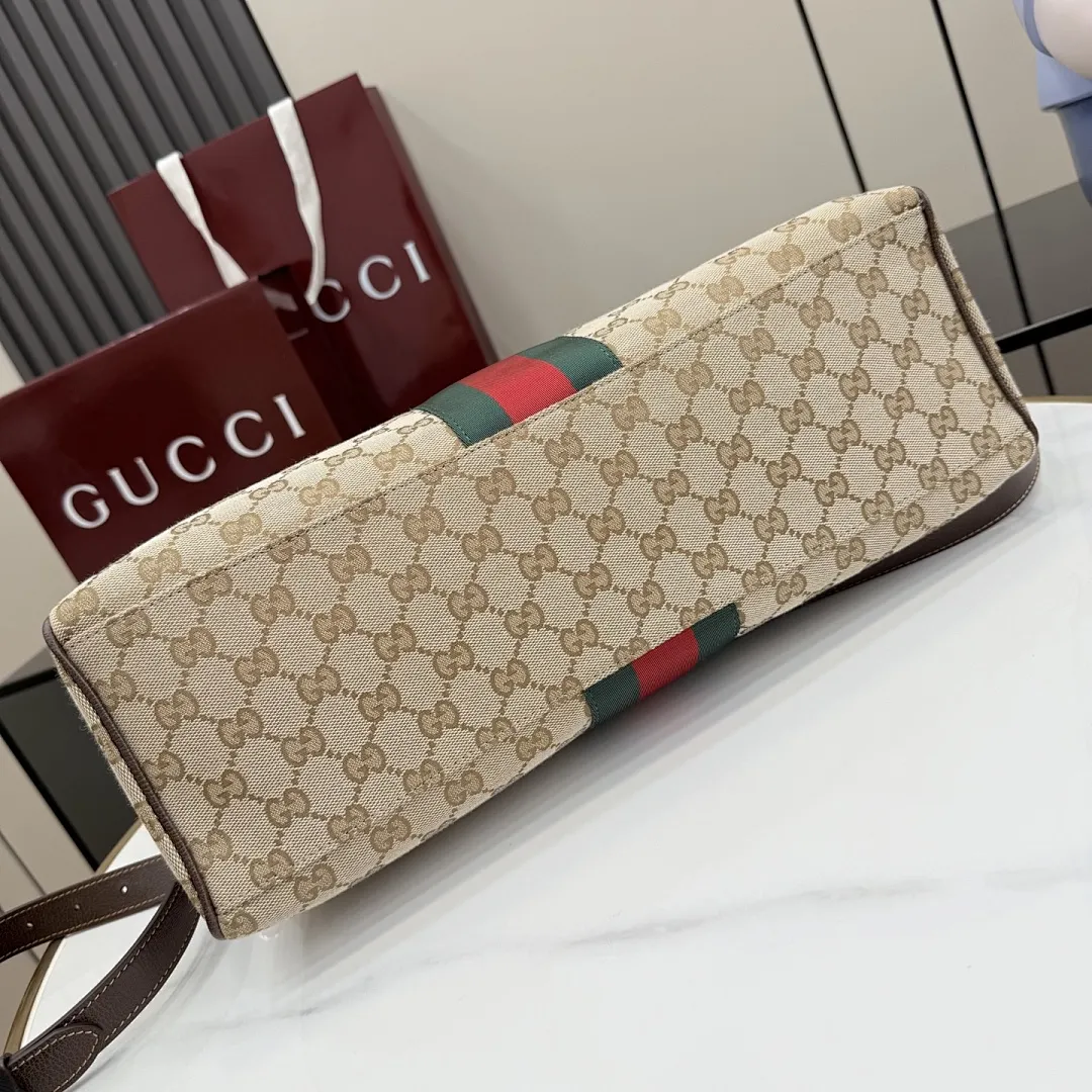 GUCCI 1235